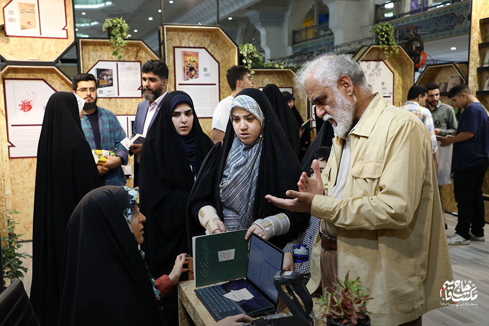 گزارش تصویری غرفه انتشارات مکتب حاج قاسم در یازدهمین روز نمایشگاه کتاب تهران (2)