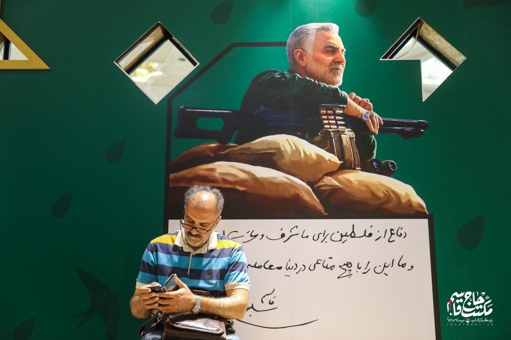 گزارش تصویری | غرفه مکتب حاج قاسم در یازدهمین روز سی و پنجمین نمایشگاه کتاب تهران(2)