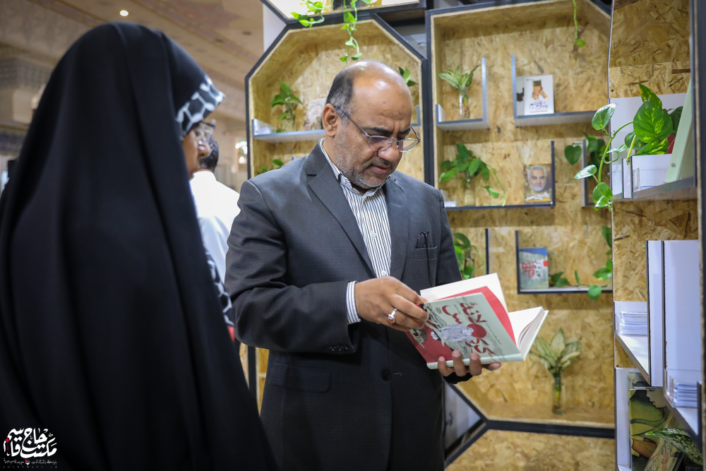 گزارش تصویری | غرفه مکتب حاج قاسم در اولین روز سیوششمین نمایشگاه کتاب تهران(2)