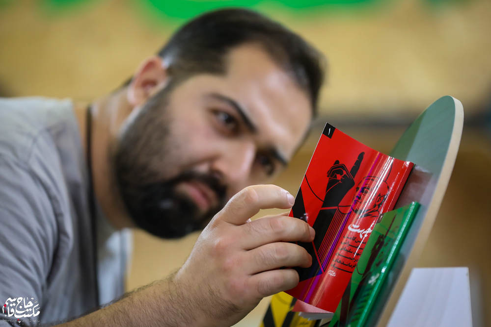 گزارش تصویری | غرفه مکتب حاج قاسم در اولین روز سیوششمین نمایشگاه کتاب تهران(2)