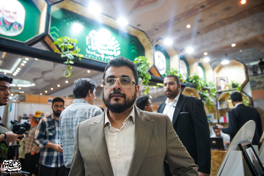 گزارش تصویری | غرفه مکتب حاج قاسم در دهمین روز سیوششمین نمایشگاه کتاب تهران(1)