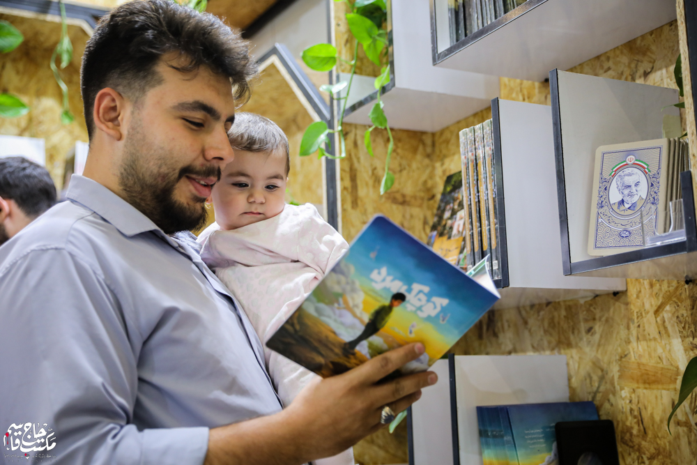 گزارش تصویری | غرفه مکتب حاج قاسم در دومین روز سیوششمین نمایشگاه کتاب تهران(2)