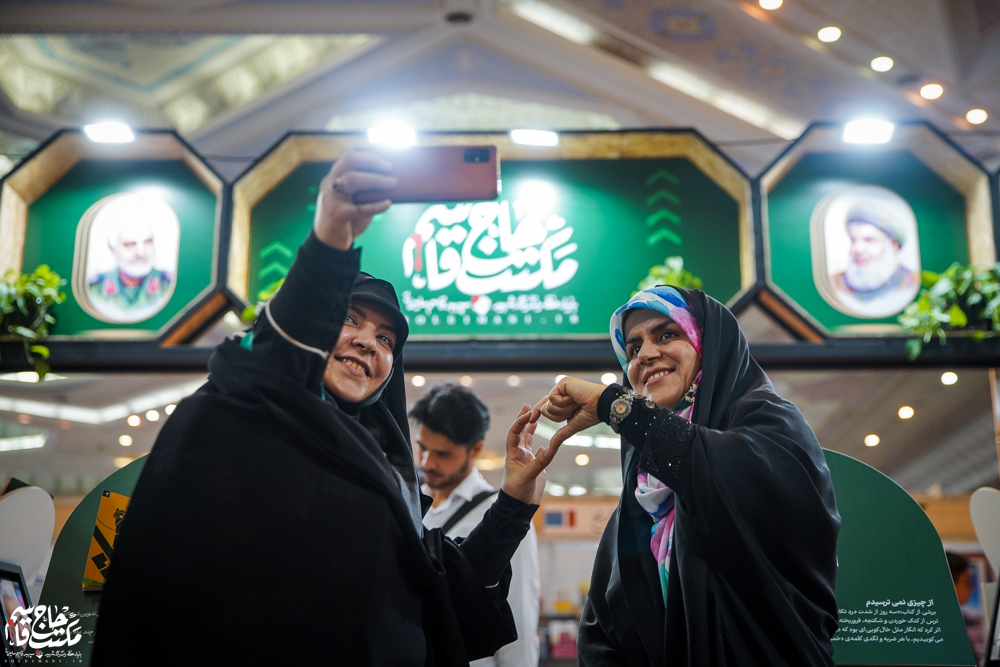 گزارش تصویری | غرفه مکتب حاج قاسم در هشتمین روز سیوششمین نمایشگاه کتاب تهران(1)