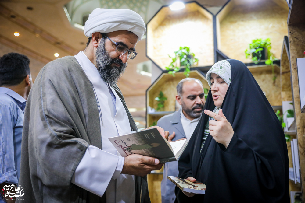 گزارش تصویری | غرفه مکتب حاج قاسم در هفتمین روز سیوششمین نمایشگاه کتاب تهران(2)