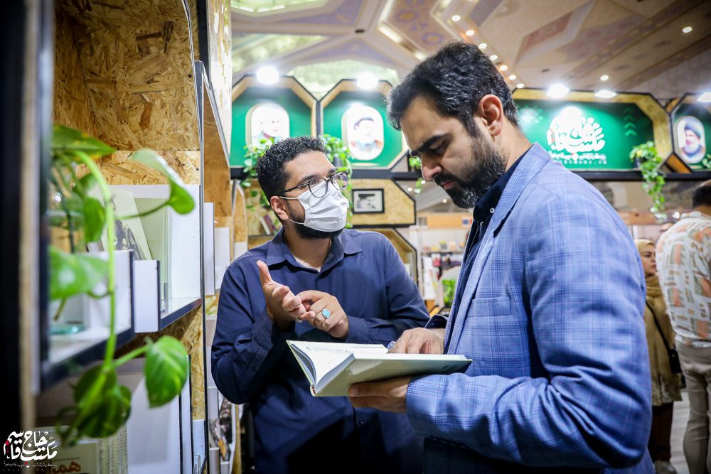گزارش تصویری | غرفه مکتب حاج قاسم در هفتمین روز سیوششمین نمایشگاه کتاب تهران(2)