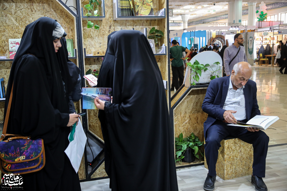 گزارش تصویری | غرفه مکتب حاج قاسم در آخرین روز سیوششمین نمایشگاه کتاب تهران(2)