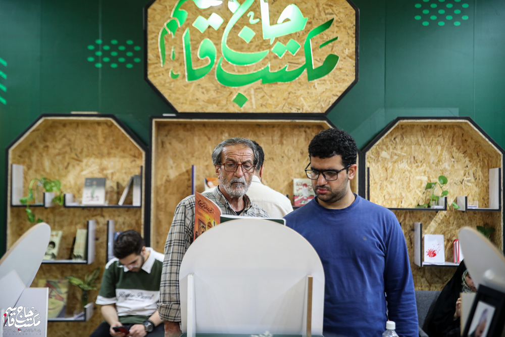 گزارش تصویری | غرفه مکتب حاج قاسم در آخرین روز سیوششمین نمایشگاه کتاب تهران(2)