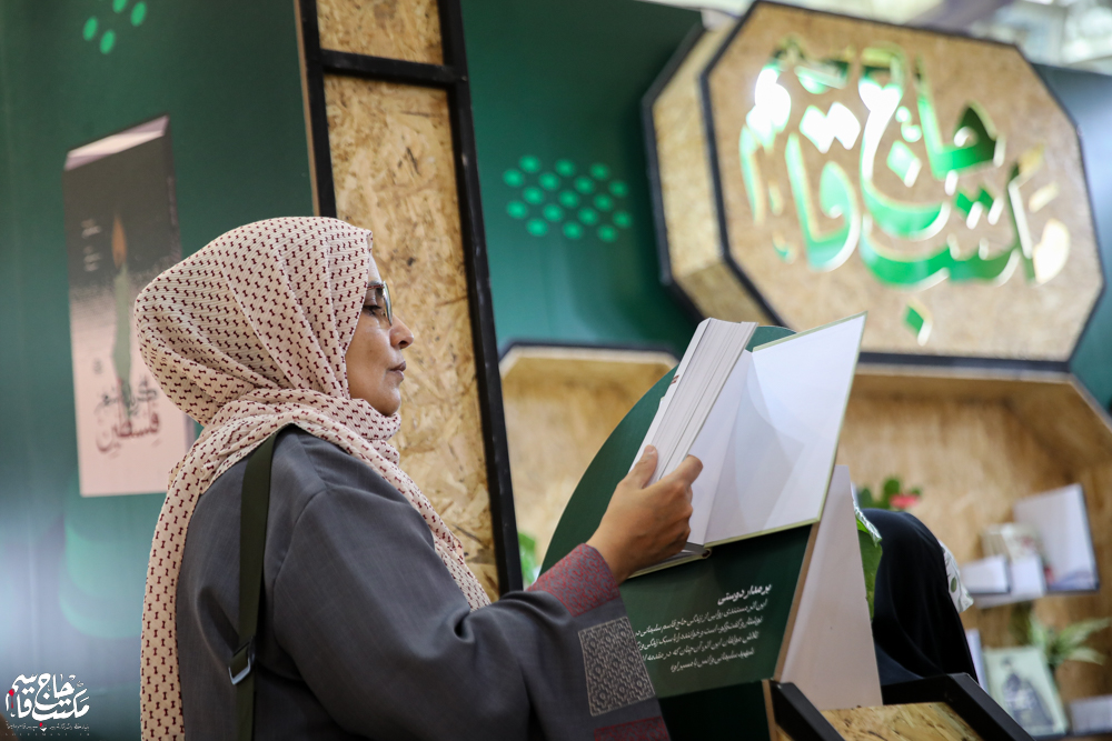 گزارش تصویری | غرفه مکتب حاج قاسم در آخرین روز سیوششمین نمایشگاه کتاب تهران(2)