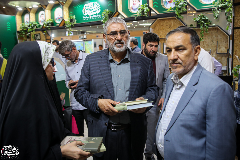 گزارش تصویری | غرفه مکتب حاج قاسم در آخرین روز سیوششمین نمایشگاه کتاب تهران(2)