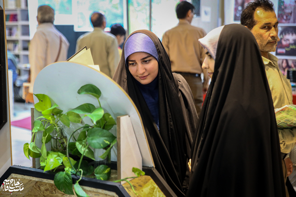 گزارش تصویری | غرفه مکتب حاج قاسم در آخرین روز سیوششمین نمایشگاه کتاب تهران(2)