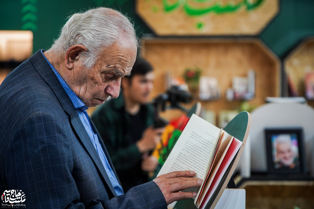 گزارش تصویری | غرفه مکتب حاج قاسم در آخرین روز سیوششمین نمایشگاه کتاب تهران(1)