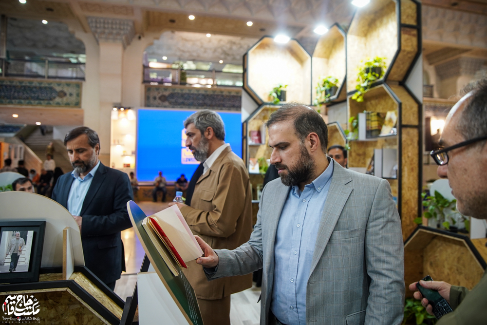 گزارش تصویری | غرفه مکتب حاج قاسم در آخرین روز سیوششمین نمایشگاه کتاب تهران(1)