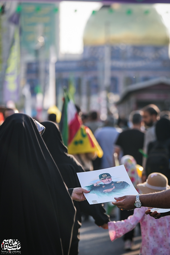 گزارش تصویری | راهپیمایی بزرگ عید غدیر با تصاویری از شهید حاج قاسم سلیمانی (1)