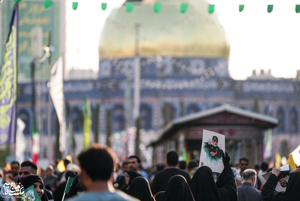 گزارش تصویری | راهپیمایی بزرگ عید غدیر با تصاویری از شهید حاج قاسم سلیمانی (1)