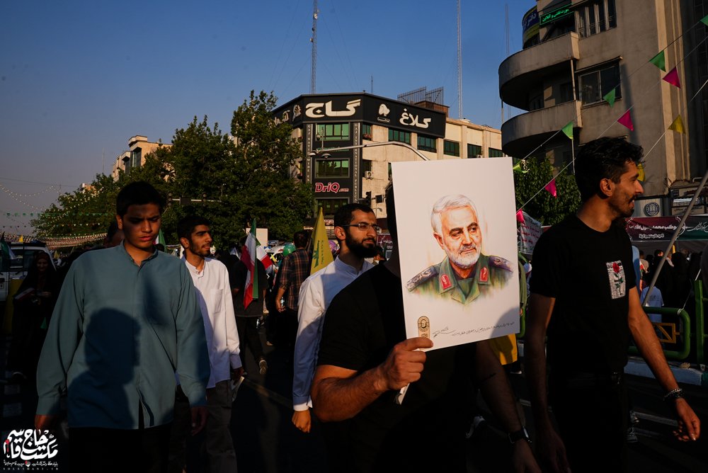 گزارش تصویری | راهپیمایی بزرگ عید غدیر با تصاویری از شهید حاج قاسم سلیمانی (1)