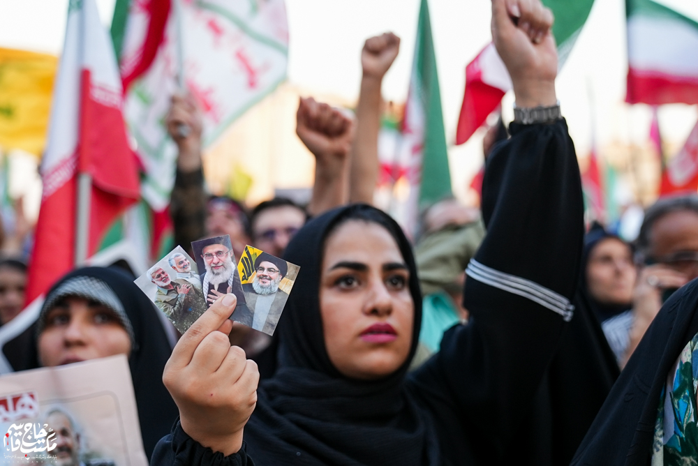 گزارش تصویری | راهپیمایی بزرگ عید غدیر با تصاویری از شهید حاج قاسم سلیمانی (1)