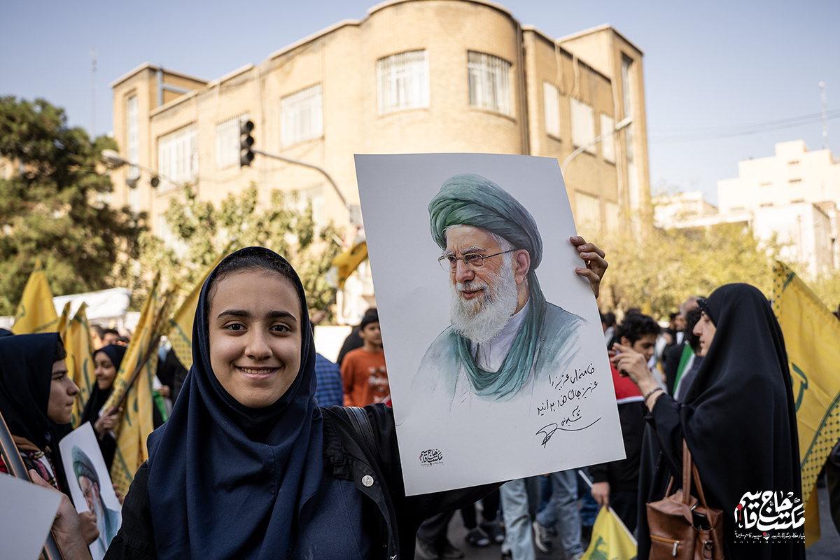 گزارش تصویری |  راهپیمایی گرامیداشت یوم‌الله ۱۳ آبان