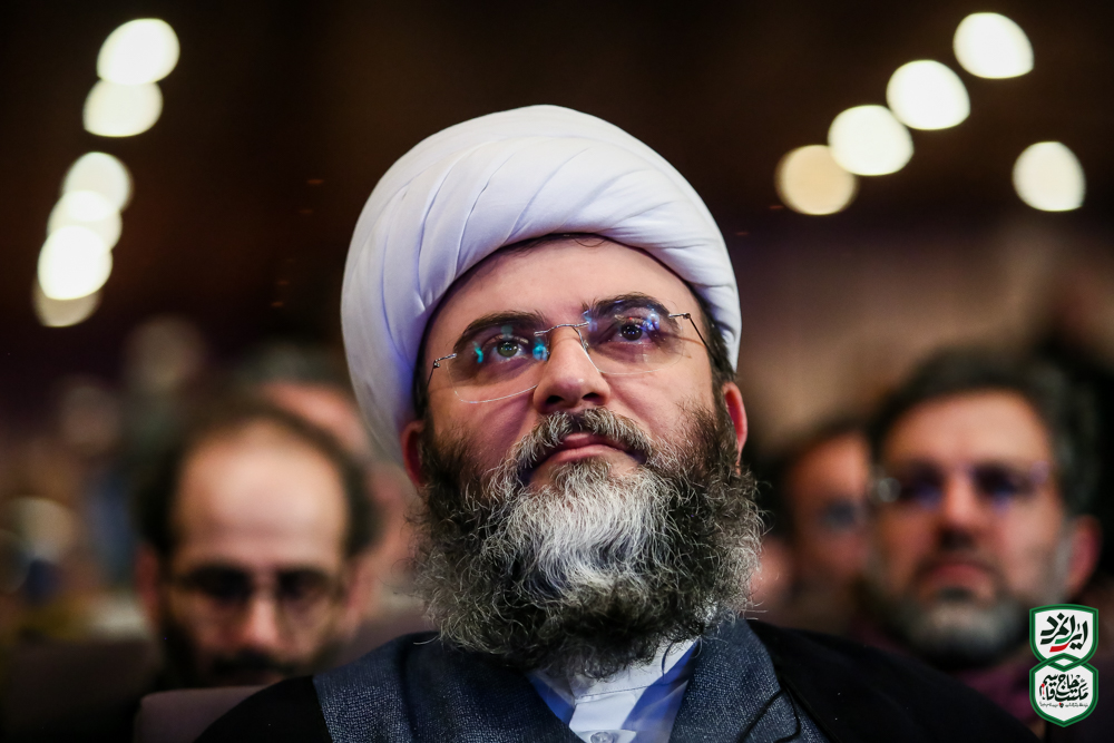 گزارش تصویری | آئین تجلیل از هنرمندان و اهالی هنر و رسانه در مراسم «یاران حبیب»