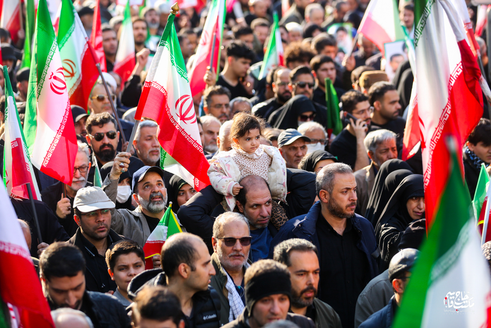 گزارش تصویری | تشییع پیکر مطهر دریابان شهید علیرضا تنگسیری فرمانده دلاور خلیج فارس