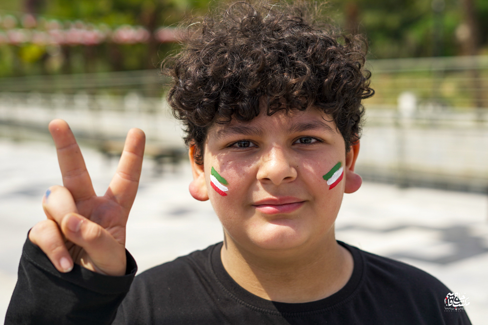 گزارش تصویری | آیین اهتزاز پرچم مقدس ایران
